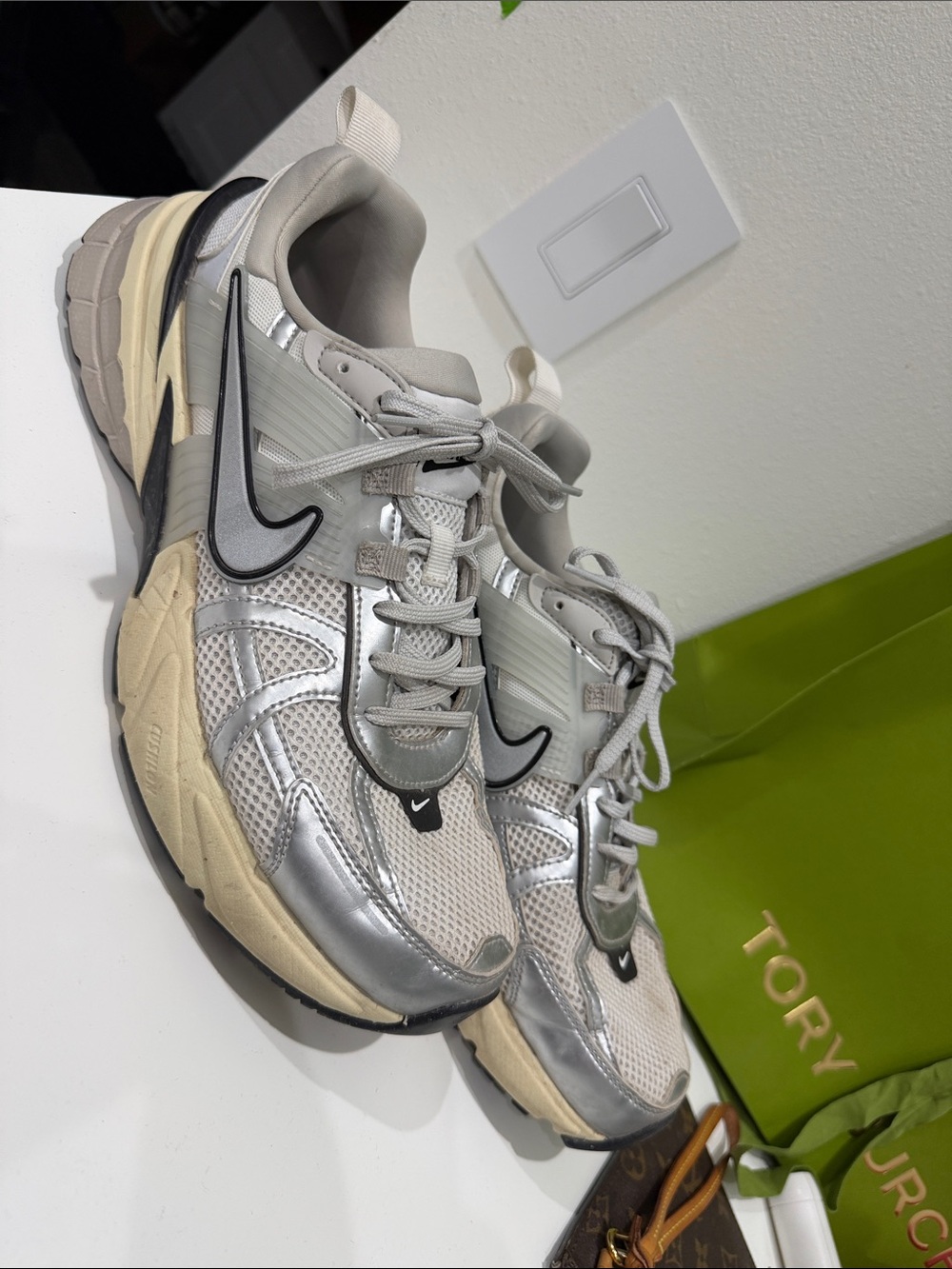 Nike V2K RUN